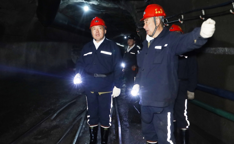 破解制约矿井发展主题问题 保障出产接续和产量规模...